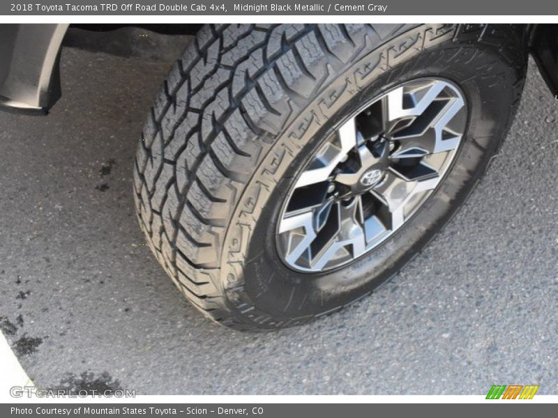Midnight Black Metallic / Cement Gray 2018 Toyota Tacoma TRD Off Road Double Cab 4x4