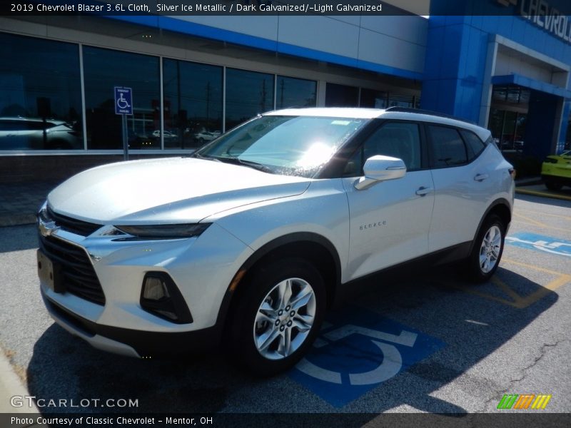 Silver Ice Metallic / Dark Galvanized/­Light Galvanized 2019 Chevrolet Blazer 3.6L Cloth