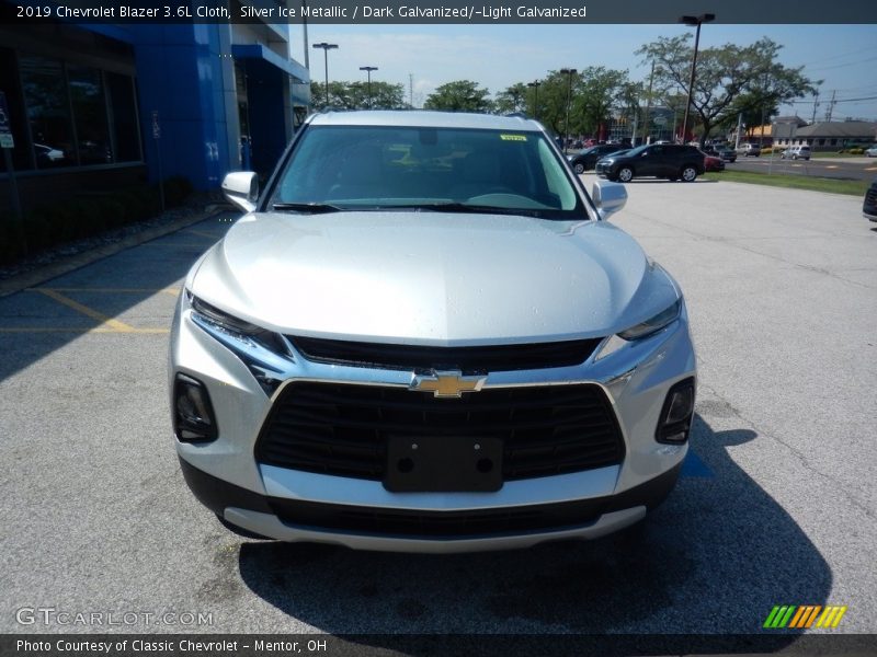 Silver Ice Metallic / Dark Galvanized/­Light Galvanized 2019 Chevrolet Blazer 3.6L Cloth