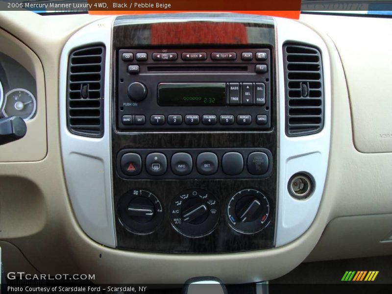 Black / Pebble Beige 2006 Mercury Mariner Luxury 4WD
