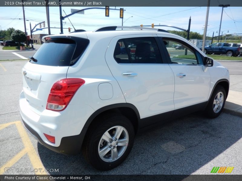 Summit White / Jet Black 2019 Chevrolet Trax LT AWD