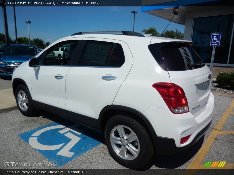 Summit White / Jet Black 2019 Chevrolet Trax LT AWD