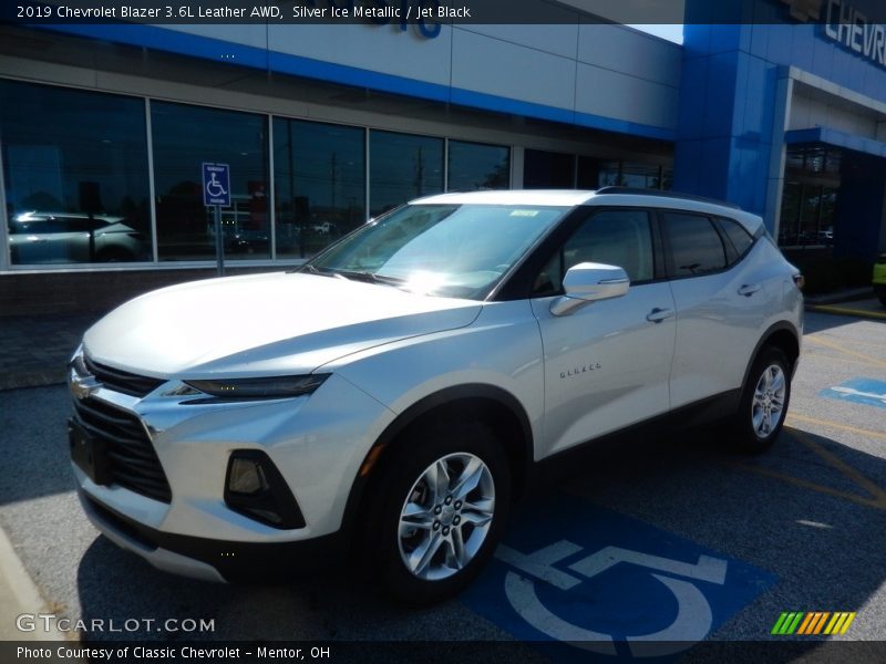 Silver Ice Metallic / Jet Black 2019 Chevrolet Blazer 3.6L Leather AWD