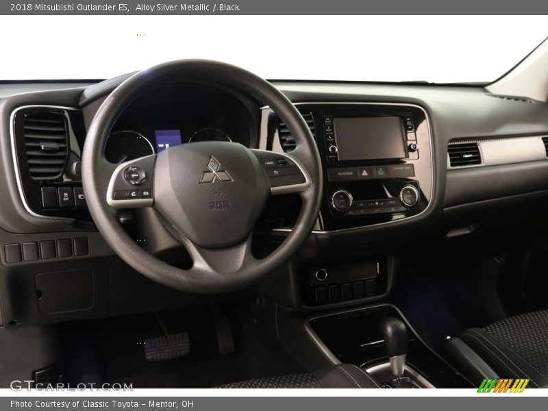 Alloy Silver Metallic / Black 2018 Mitsubishi Outlander ES