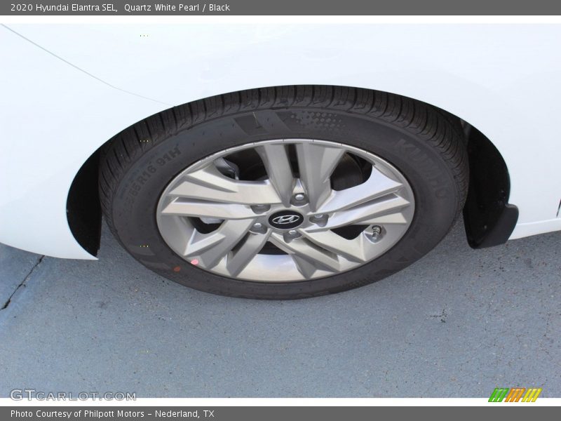 Quartz White Pearl / Black 2020 Hyundai Elantra SEL
