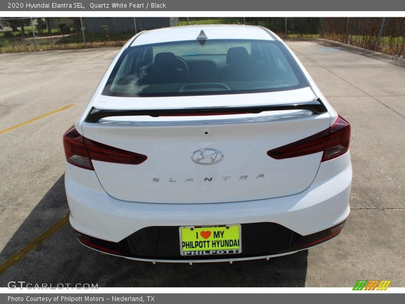 Quartz White Pearl / Black 2020 Hyundai Elantra SEL