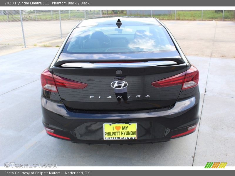 Phantom Black / Black 2020 Hyundai Elantra SEL