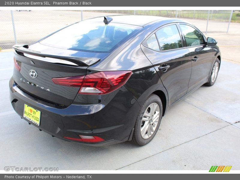 Phantom Black / Black 2020 Hyundai Elantra SEL
