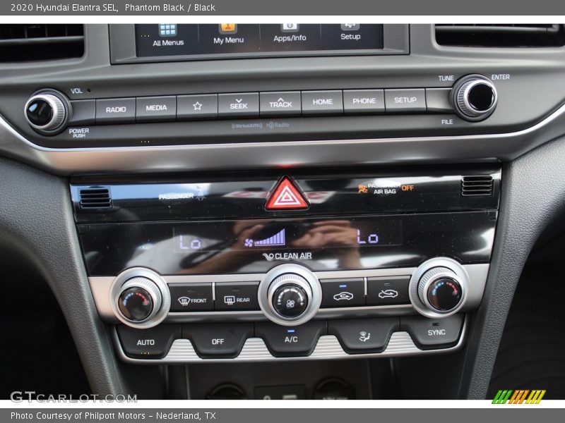Phantom Black / Black 2020 Hyundai Elantra SEL