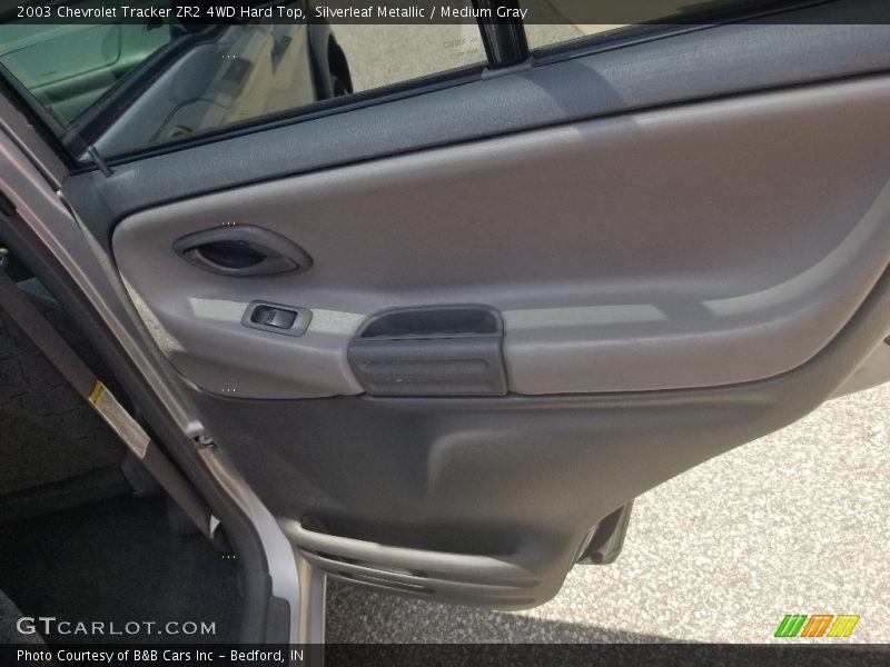 Silverleaf Metallic / Medium Gray 2003 Chevrolet Tracker ZR2 4WD Hard Top