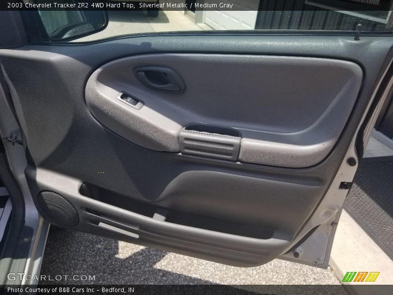 Silverleaf Metallic / Medium Gray 2003 Chevrolet Tracker ZR2 4WD Hard Top