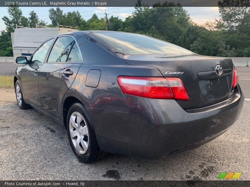 Magnetic Gray Metallic / Bisque 2009 Toyota Camry LE