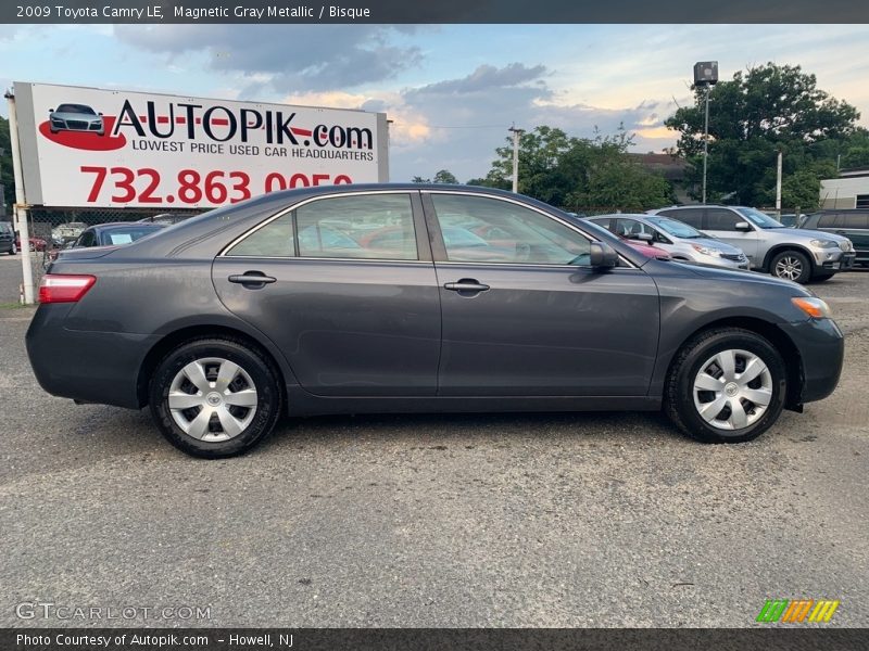 Magnetic Gray Metallic / Bisque 2009 Toyota Camry LE