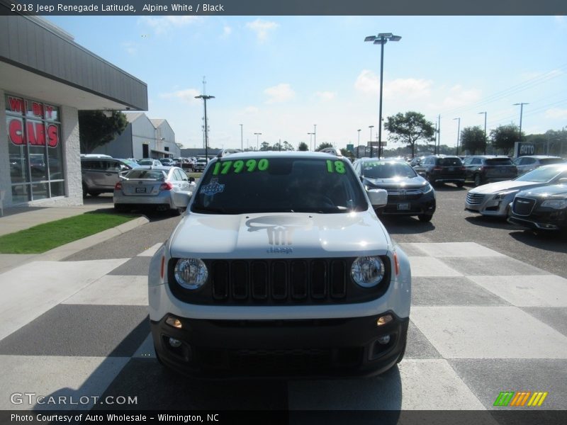 Alpine White / Black 2018 Jeep Renegade Latitude