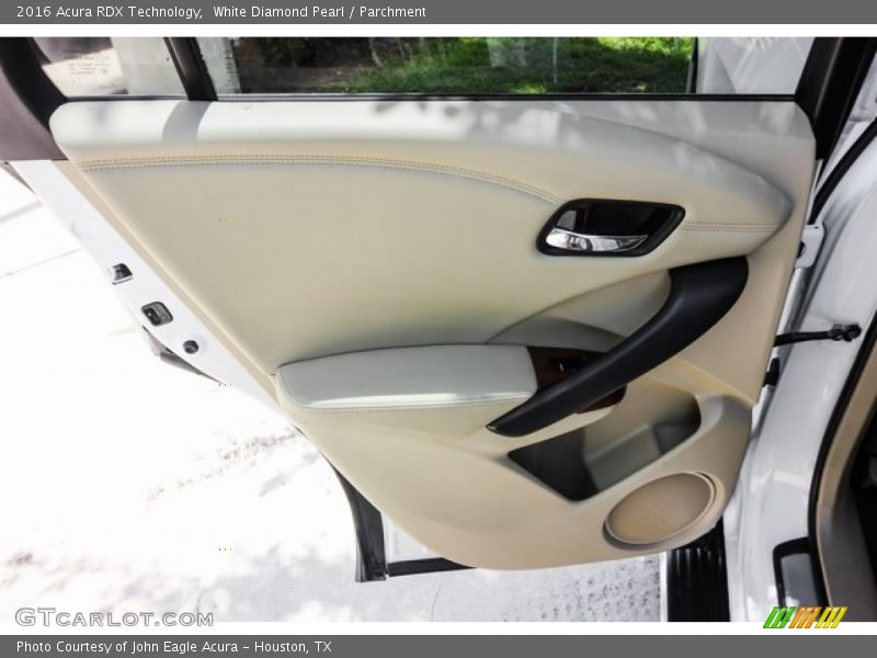 White Diamond Pearl / Parchment 2016 Acura RDX Technology