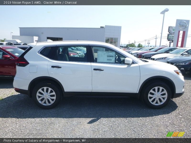 Glacier White / Charcoal 2019 Nissan Rogue S AWD