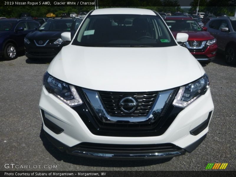 Glacier White / Charcoal 2019 Nissan Rogue S AWD