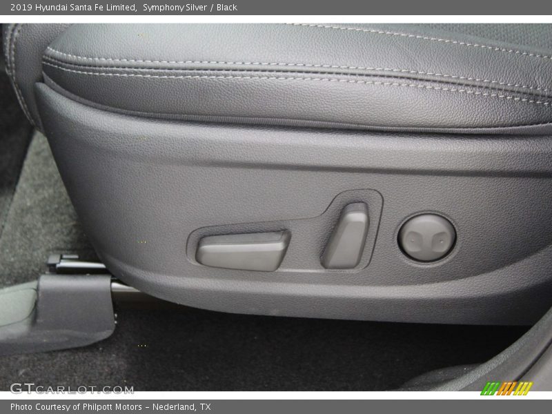 Symphony Silver / Black 2019 Hyundai Santa Fe Limited