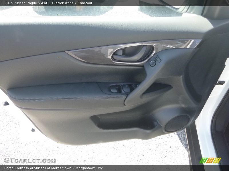 Glacier White / Charcoal 2019 Nissan Rogue S AWD