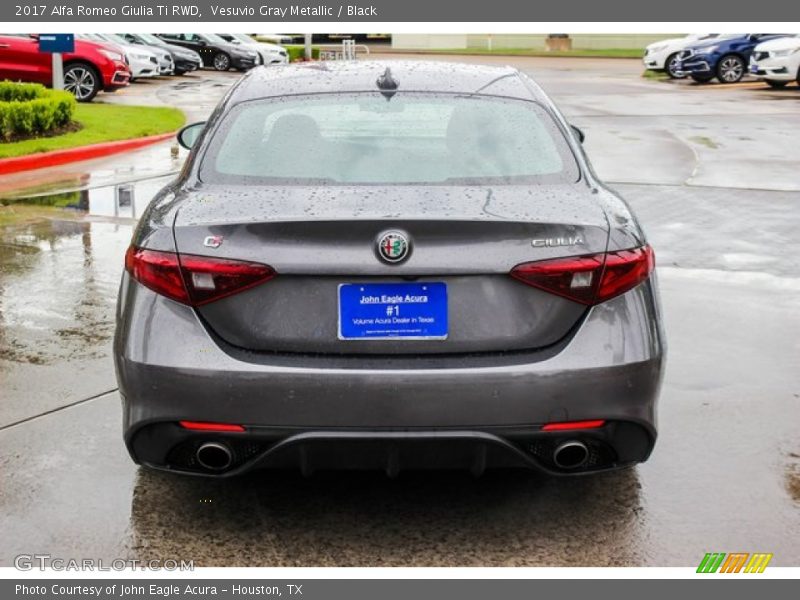 Vesuvio Gray Metallic / Black 2017 Alfa Romeo Giulia Ti RWD