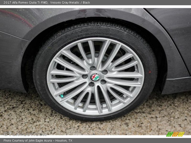 Vesuvio Gray Metallic / Black 2017 Alfa Romeo Giulia Ti RWD