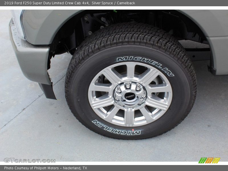 Silver Spruce / Camelback 2019 Ford F250 Super Duty Limited Crew Cab 4x4