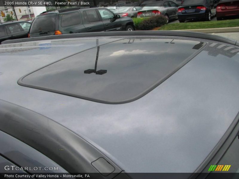 Pewter Pearl / Black 2006 Honda CR-V SE 4WD