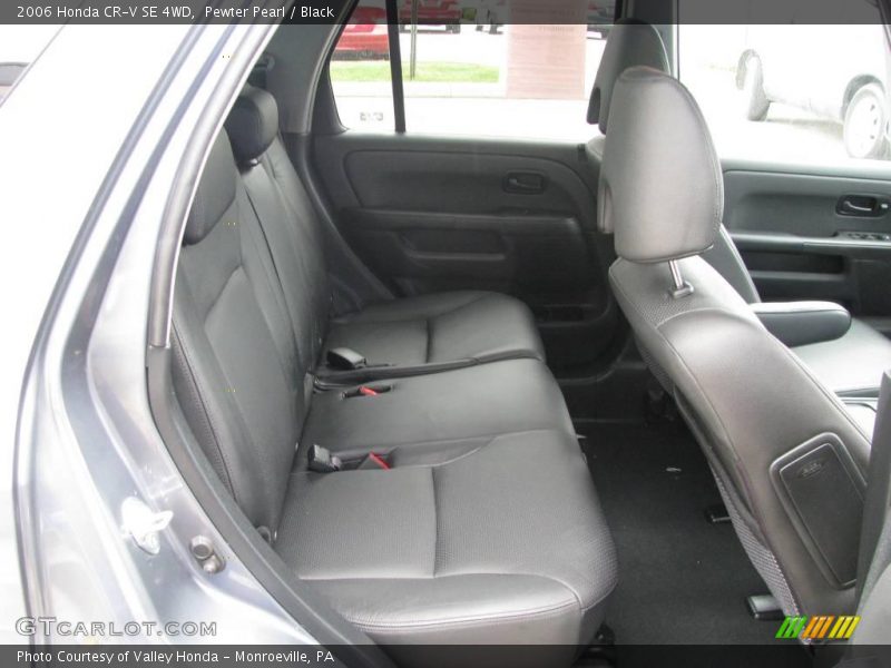 Pewter Pearl / Black 2006 Honda CR-V SE 4WD