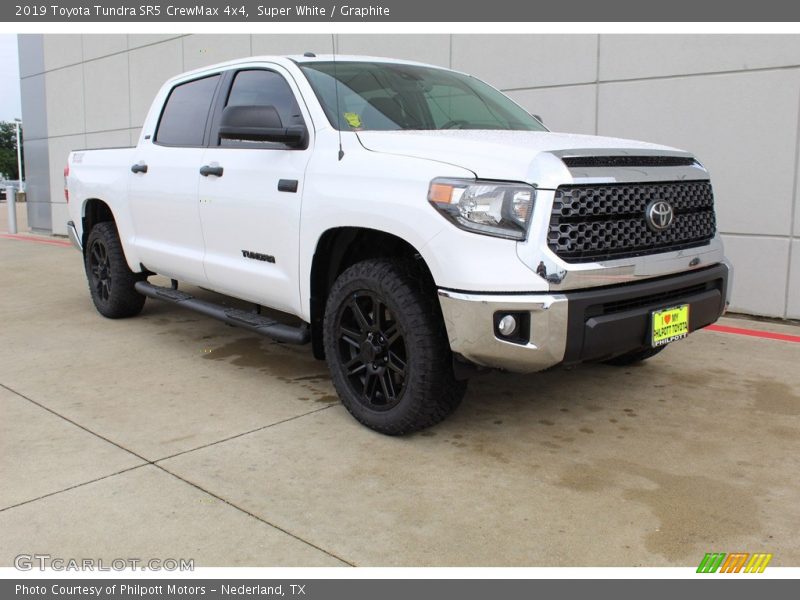 Super White / Graphite 2019 Toyota Tundra SR5 CrewMax 4x4