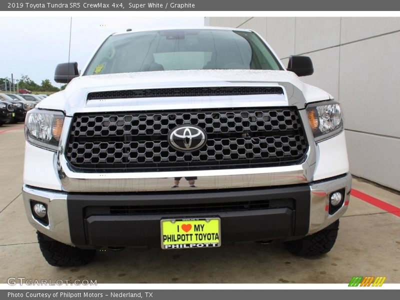 Super White / Graphite 2019 Toyota Tundra SR5 CrewMax 4x4