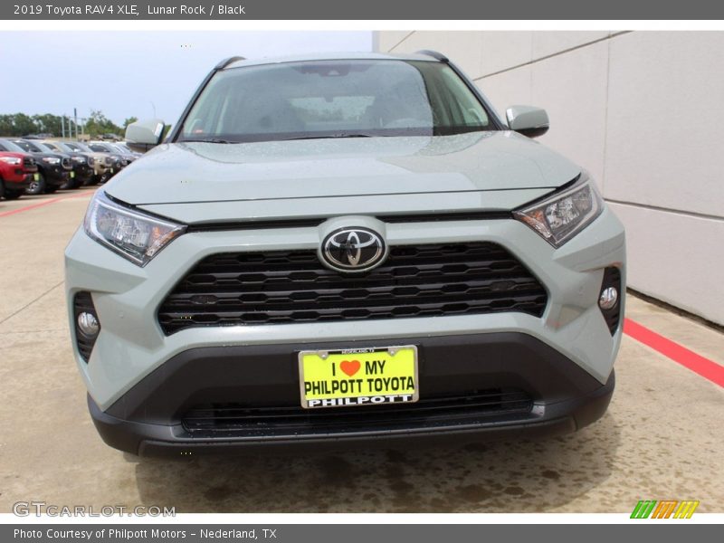 Lunar Rock / Black 2019 Toyota RAV4 XLE