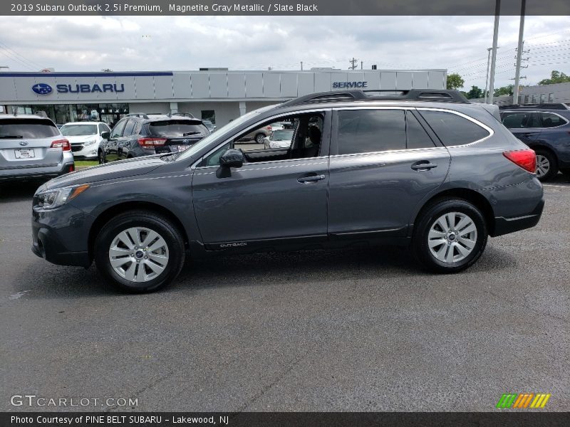 Magnetite Gray Metallic / Slate Black 2019 Subaru Outback 2.5i Premium