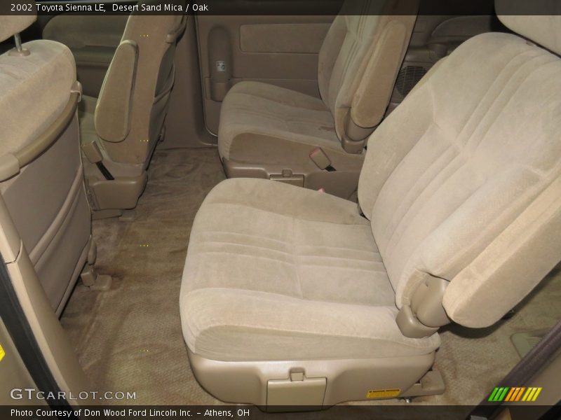 Desert Sand Mica / Oak 2002 Toyota Sienna LE