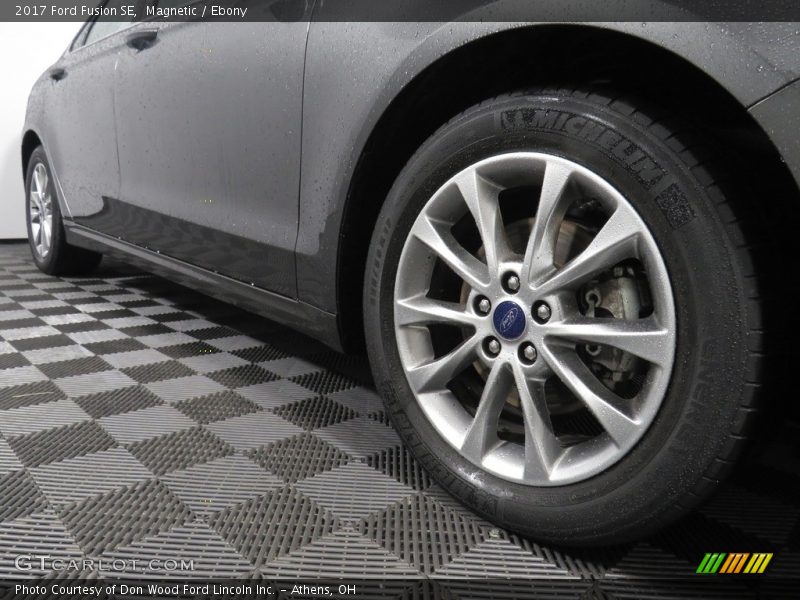 Magnetic / Ebony 2017 Ford Fusion SE