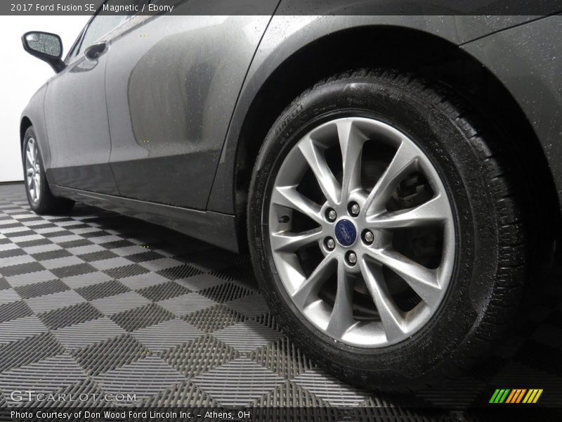 Magnetic / Ebony 2017 Ford Fusion SE
