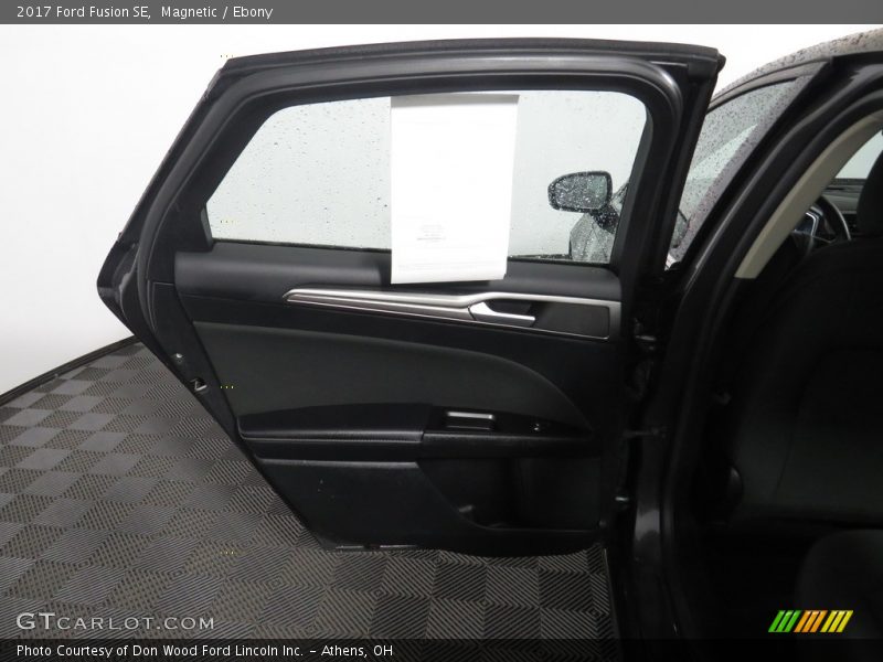 Magnetic / Ebony 2017 Ford Fusion SE