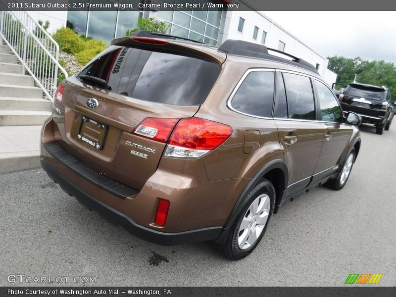 Caramel Bronze Pearl / Warm Ivory 2011 Subaru Outback 2.5i Premium Wagon