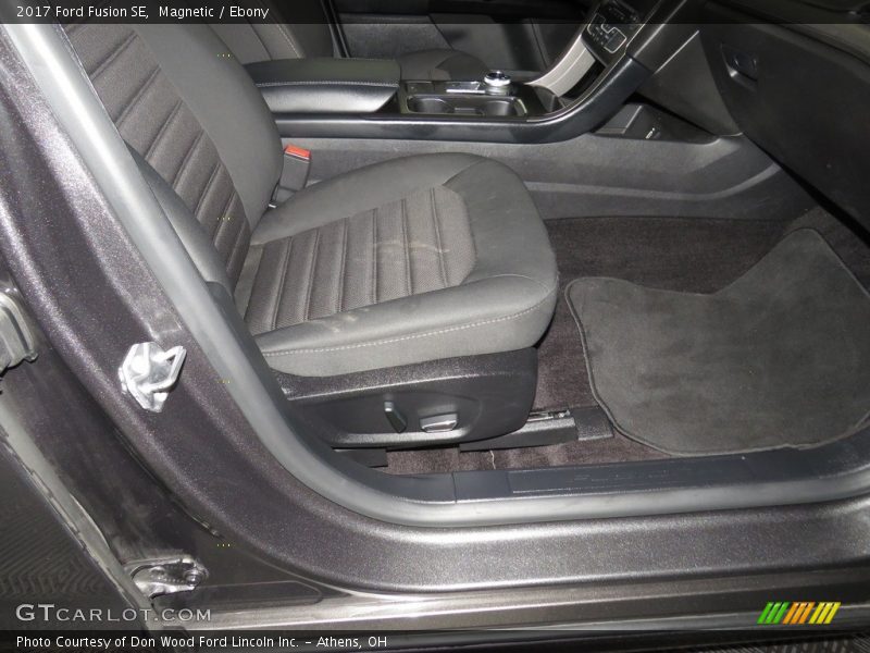 Magnetic / Ebony 2017 Ford Fusion SE