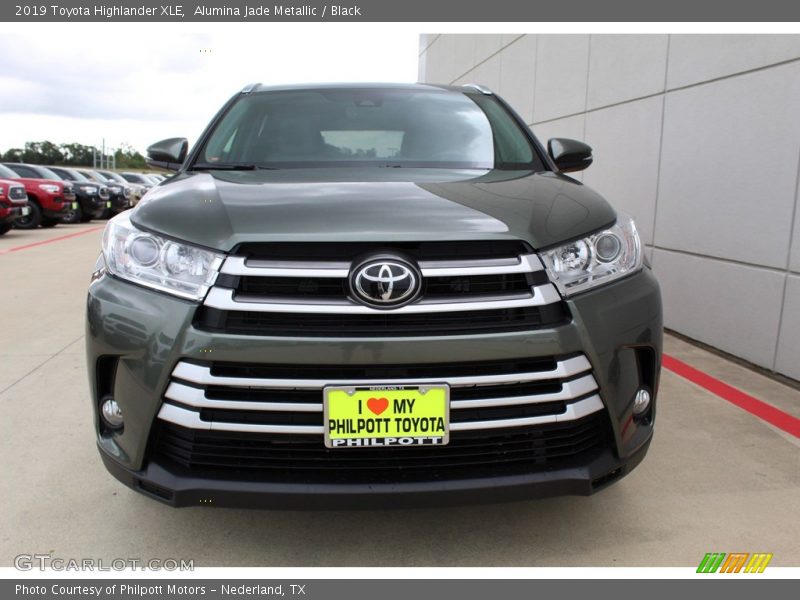 Alumina Jade Metallic / Black 2019 Toyota Highlander XLE