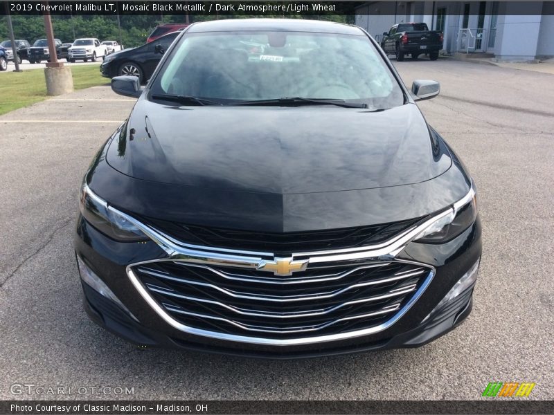 Mosaic Black Metallic / Dark Atmosphere/Light Wheat 2019 Chevrolet Malibu LT