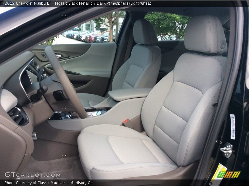 Mosaic Black Metallic / Dark Atmosphere/Light Wheat 2019 Chevrolet Malibu LT