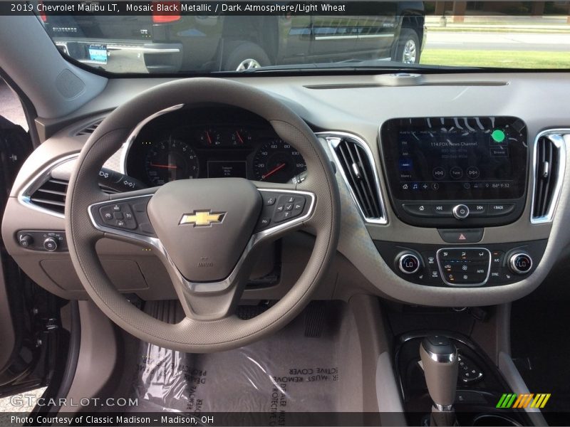 Mosaic Black Metallic / Dark Atmosphere/Light Wheat 2019 Chevrolet Malibu LT