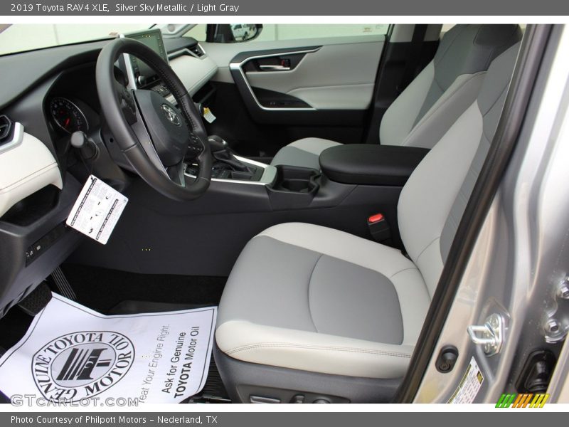 Silver Sky Metallic / Light Gray 2019 Toyota RAV4 XLE