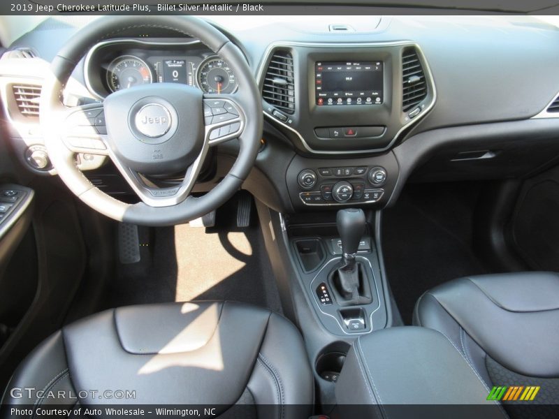 Billet Silver Metallic / Black 2019 Jeep Cherokee Latitude Plus