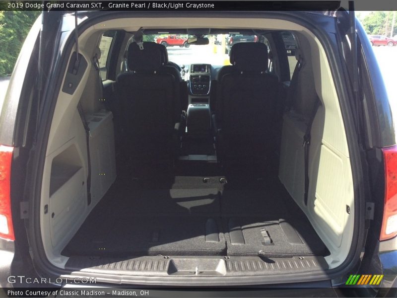 Granite Pearl / Black/Light Graystone 2019 Dodge Grand Caravan SXT