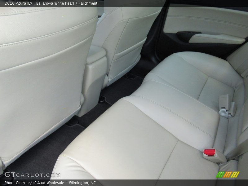 Bellanova White Pearl / Parchment 2016 Acura ILX