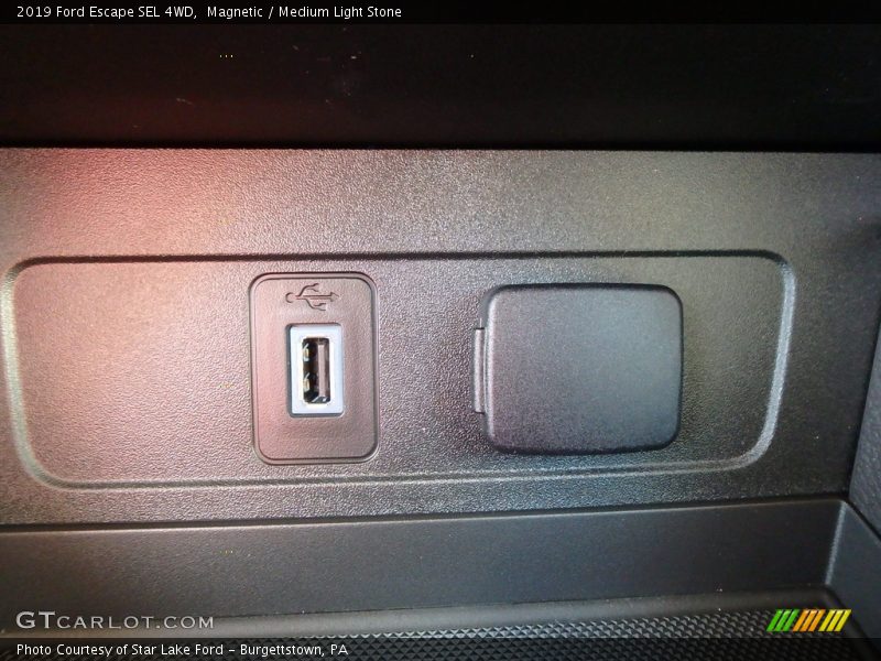 Magnetic / Medium Light Stone 2019 Ford Escape SEL 4WD