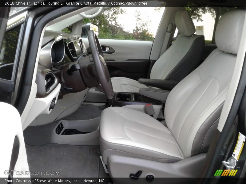 Granite Crystal Metallic / Cognac/Alloy/Toffee 2018 Chrysler Pacifica Touring L