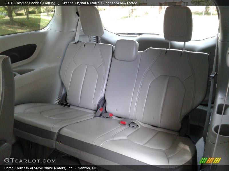 Granite Crystal Metallic / Cognac/Alloy/Toffee 2018 Chrysler Pacifica Touring L