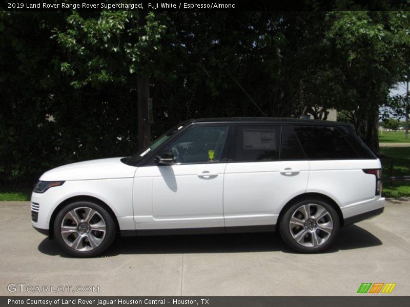 Fuji White / Espresso/Almond 2019 Land Rover Range Rover Supercharged